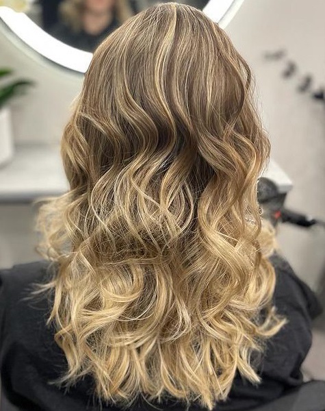 BALAYAGE EXPERTS IN BUCKINGHAMSHIRE AT BROOKLYNS HAIR SALON BALAYAGE EXPERTS IN BUCKINGHAMSHIRE AT BROOKLYNS HAIR SALON