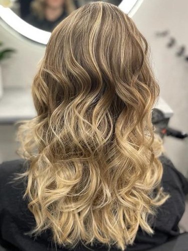 Best-balayage-hairdressers-in-High-Wycombe-Buckinghamshire